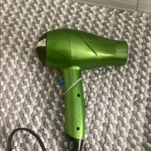 Infiniti Pro conair compact blow dryer